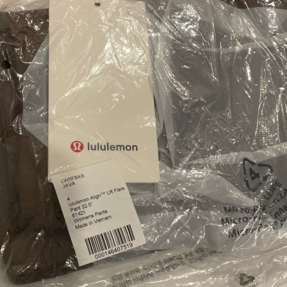 E - Lululemon Align Low-Rise Flared Pant 32.5"
Java - Picture 6 of 6